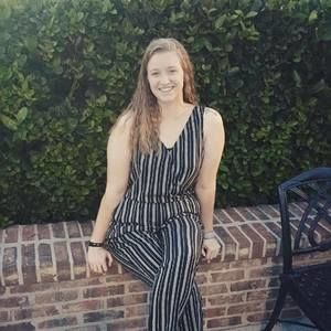 Meet your Posher, Courtney